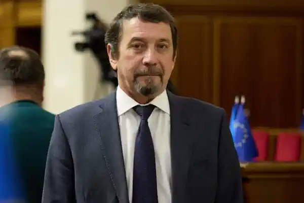 ���� ������� ����� �������, �� ���������� ����� �� ����������� � ��, ����� ������ � ʳ���