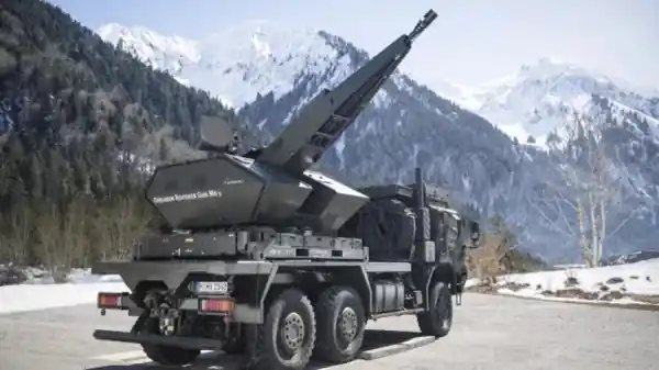 Handelsblatt: Компанія Rheinmetall виготовить дві системи ППО Skynex для України