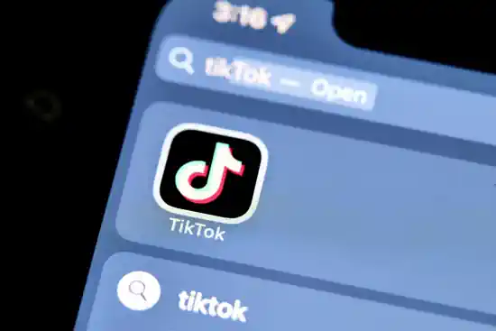     YouTube, TikTok  Snapchat   ʼ