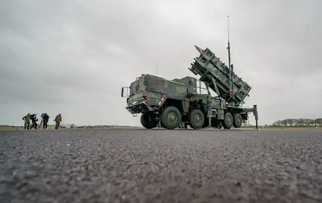 ��� ���� ��������� ����������� Patriot �� THAAD