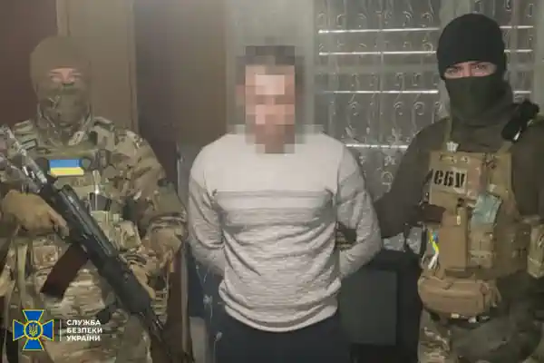 СБУ затримала російського агента, який «полював» на склади з боєприпасами Сил оборони під Авдіївкою
