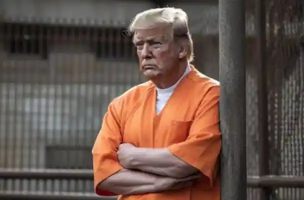 Суд у справі Трампа відбудеться у вівторок, експрезидент прийде без наручників