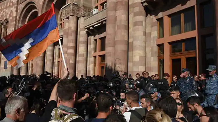 Армения: переворот на финишной прямой